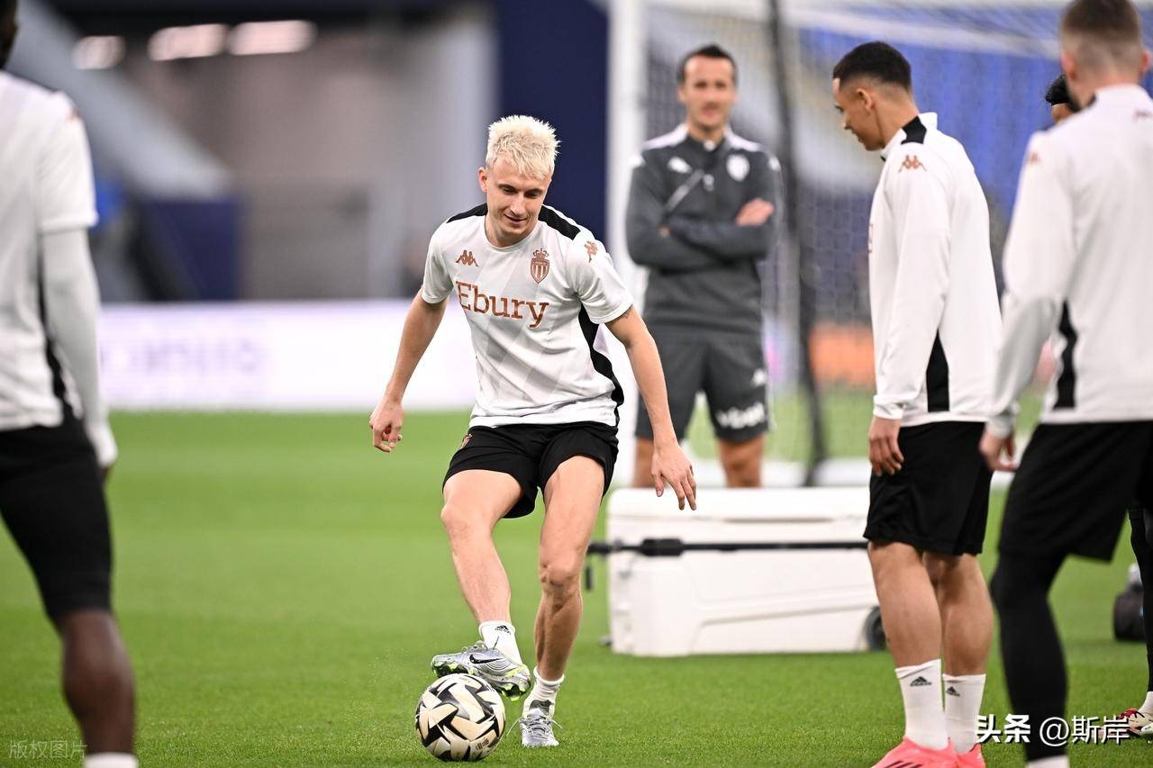 PANDA-包含欧冠赛程吃紧；摩纳哥冲刺阶段篮板制胜；悬念犹存；赛程密集仍需轮换的词条