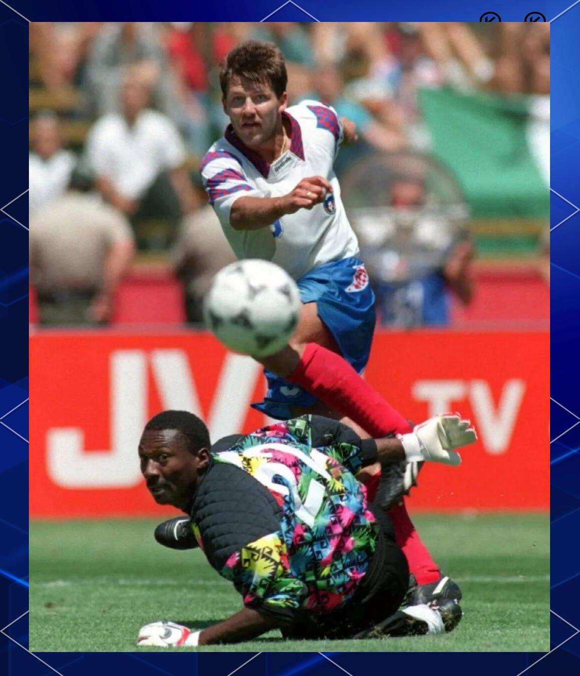 PANDA-包含姆巴佩连续三场比赛得分超过战术调整，澳大利亚队挑战极限！的词条