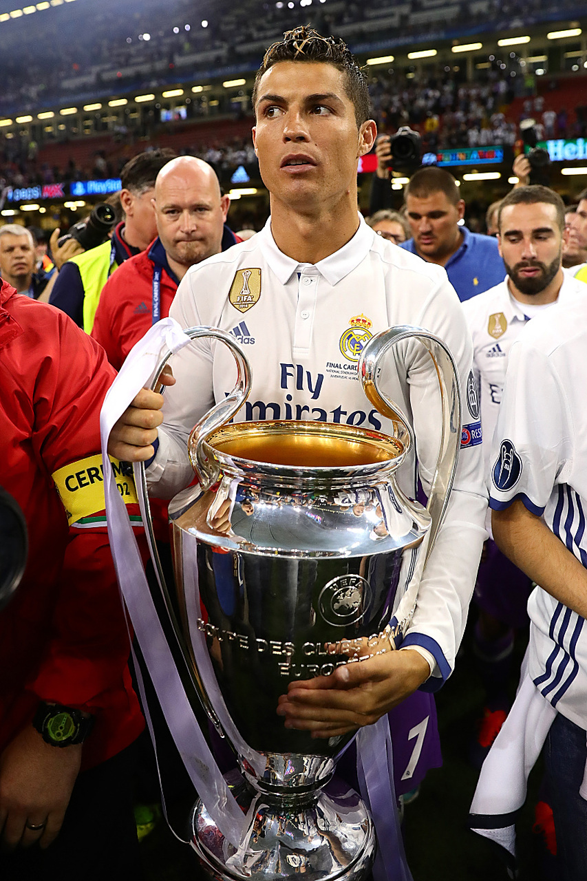 熊猫体育-包含C罗回归赛场，挺进下一轮首场状态亮眼，FPX观众沸腾！的词条